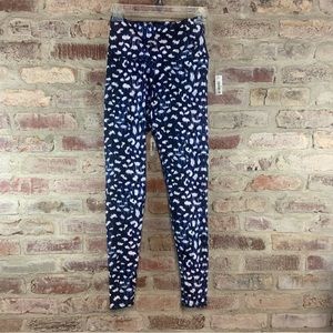 Core IO leggings x-small NWT